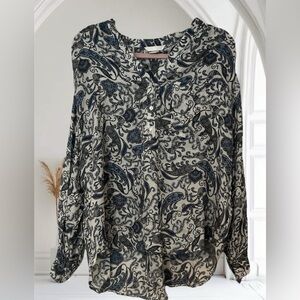 H&M Black and White Bib Collar Buttoned Blouse